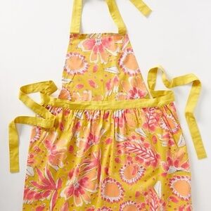 Anthropologie Vera  Floral Plus Size Apron